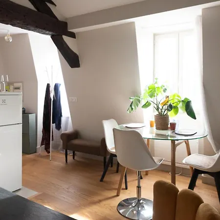 Appartamento Beautiful T2 - Near The Louvre Museum